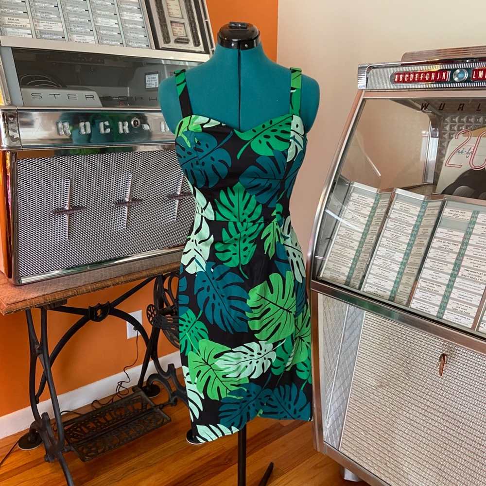 Collectif Mahini Tahiti Palm Sarong Dress Sz M EUC